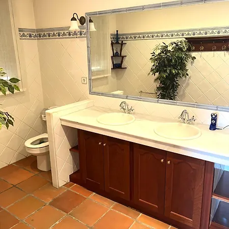 Casa Con Piscina Privada Cerca De Barcelona Βίλα